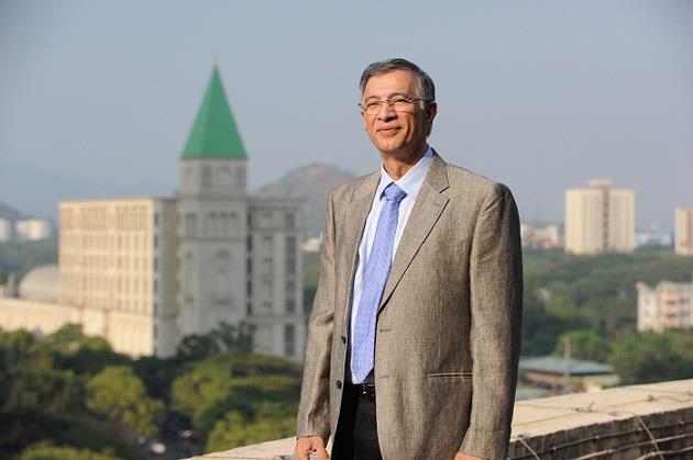 Dr.
